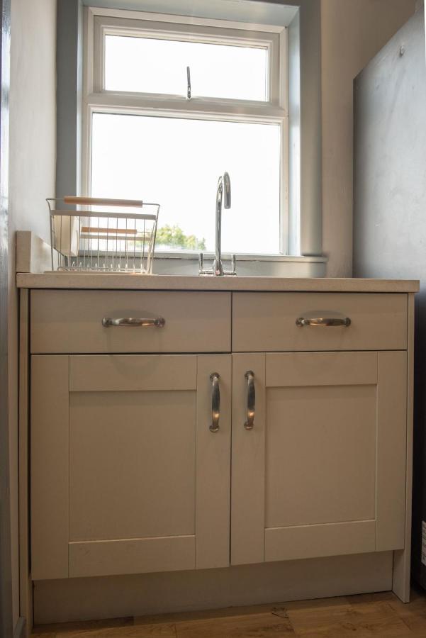 Luxury Super Central Cottage With A Hot Tub/ Gym Portree Buitenkant foto