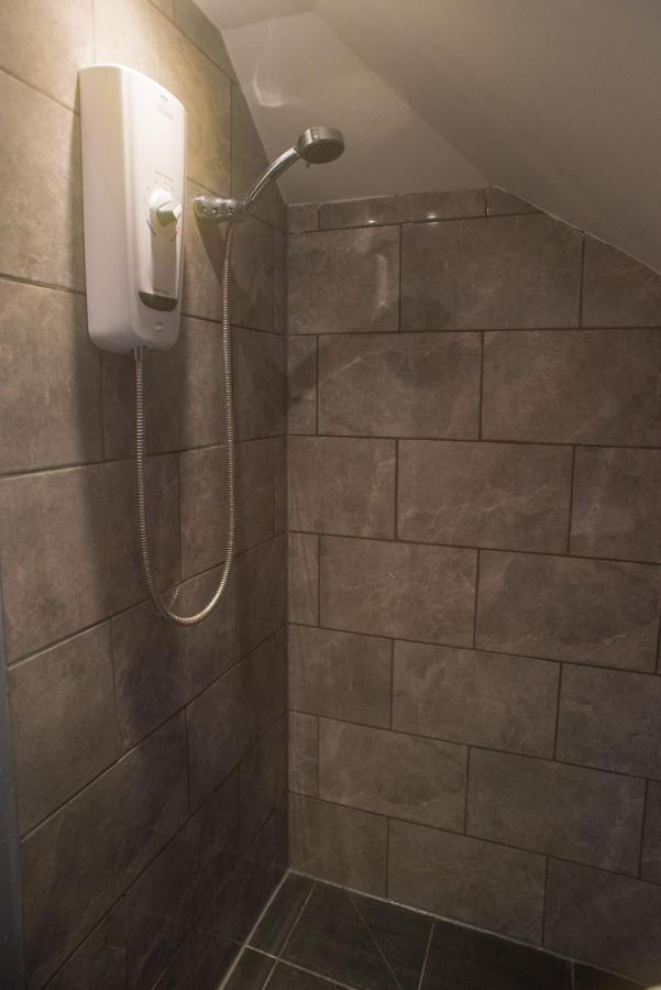 Luxury Super Central Cottage With A Hot Tub/ Gym Portree Buitenkant foto