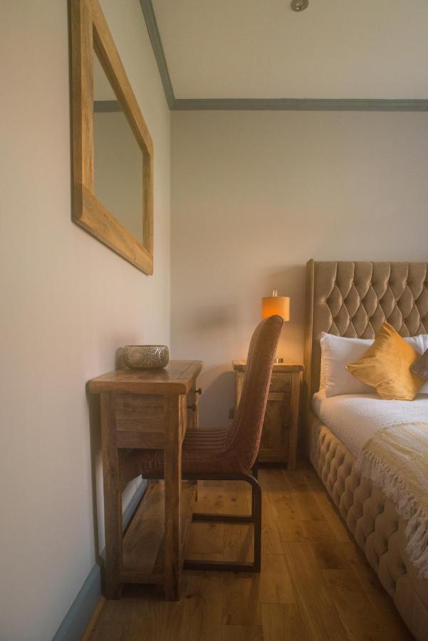 Luxury Super Central Cottage With A Hot Tub/ Gym Portree Buitenkant foto
