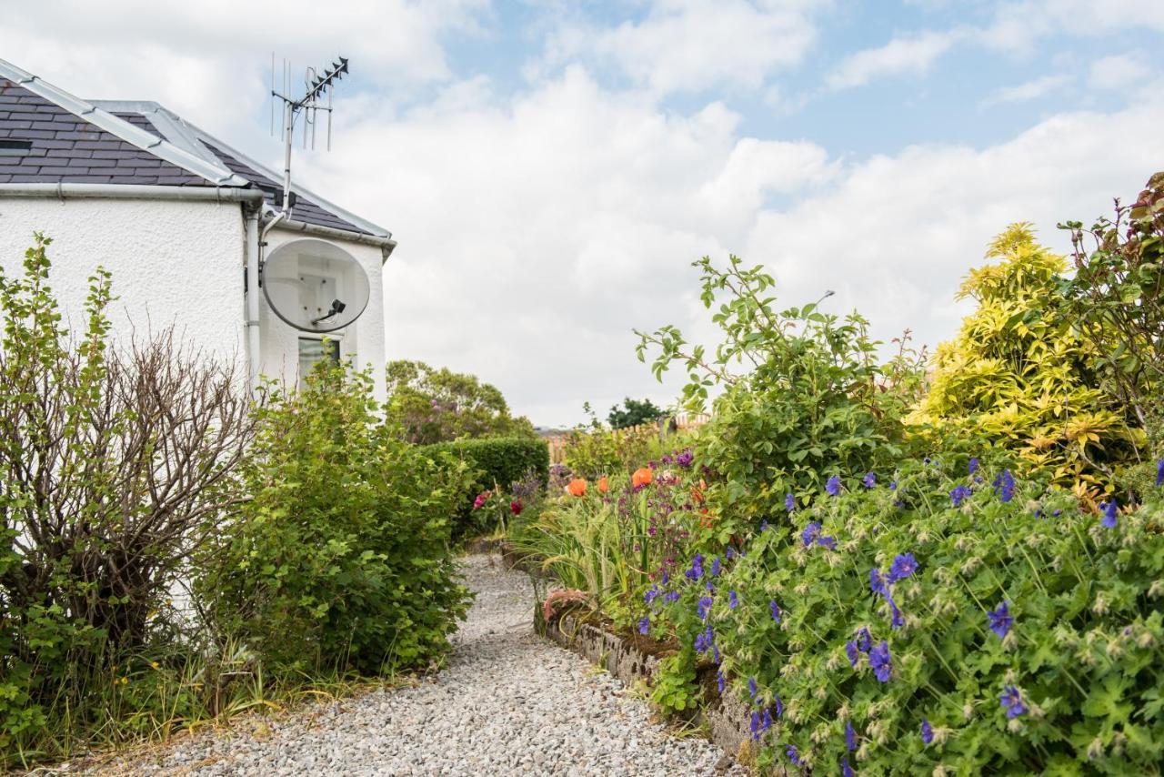 Luxury Super Central Cottage With A Hot Tub/ Gym Portree Buitenkant foto